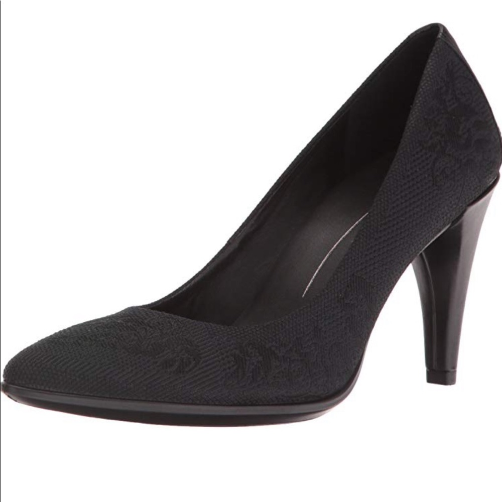 Ecco Black Pump sz 39EU/8/8.5M